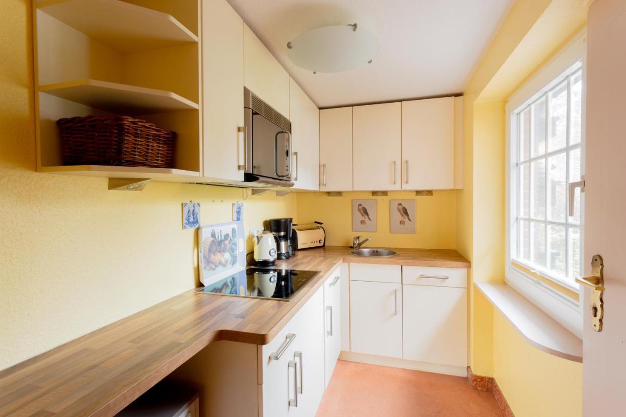 Priel-Hues Apartment List Bagian luar foto