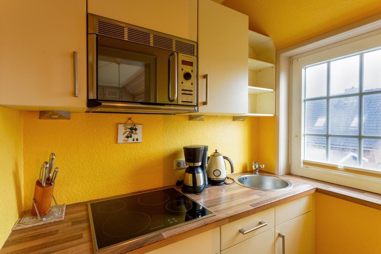 Priel-Hues Apartment List Bagian luar foto