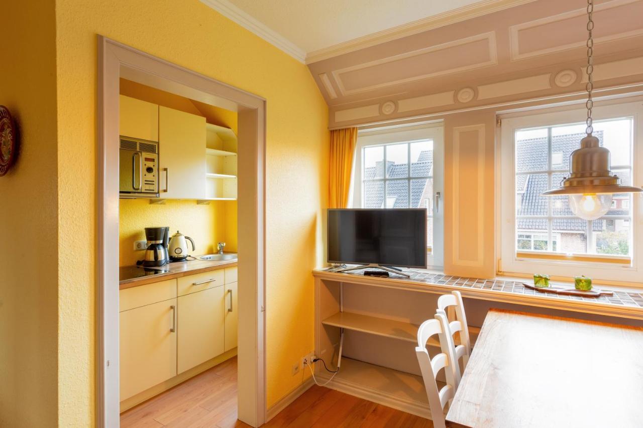 Priel-Hues Apartment List Bagian luar foto