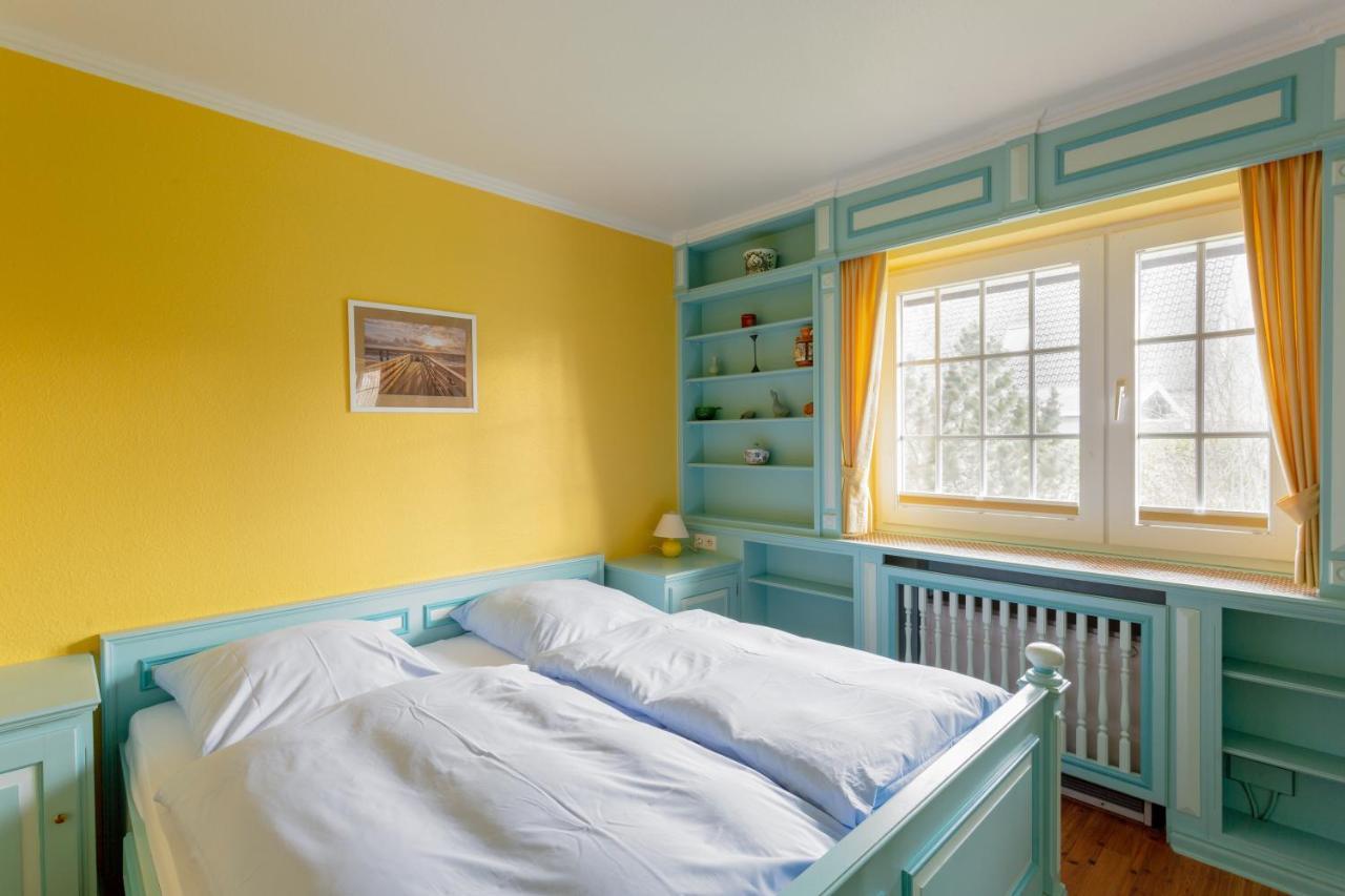 Priel-Hues Apartment List Bagian luar foto